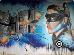 Graffiti Femme masquée